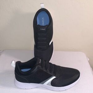 VIONIC LAYLA BRAND NEW SIZE 9.5 SLIP ON ATHLETIC SHOES